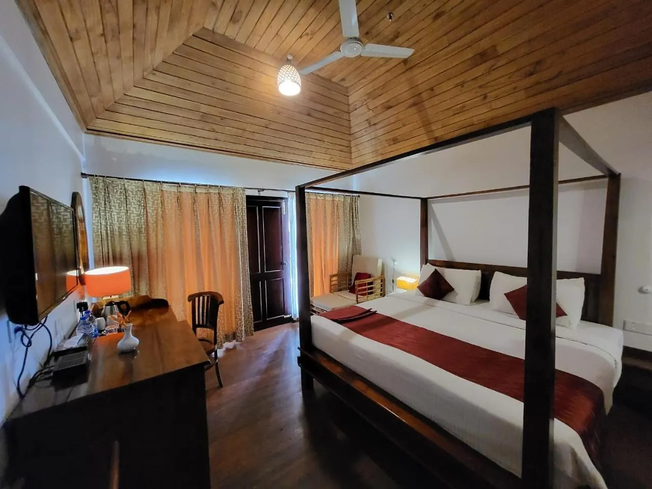 Paloma Backwater Resorts Alappuzha